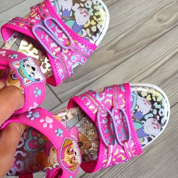 (73-2016)   🔥3/$20🔥   Style Paw Patrol Sandals Size 6 - Picture 4 of 11